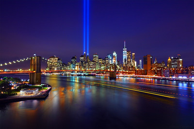 9/11 Tribute in Light, Brooklyn Bridge, One World Trade Center