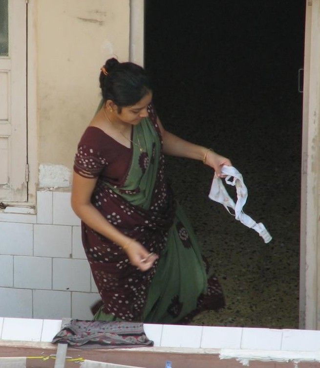 Indian maid pissing