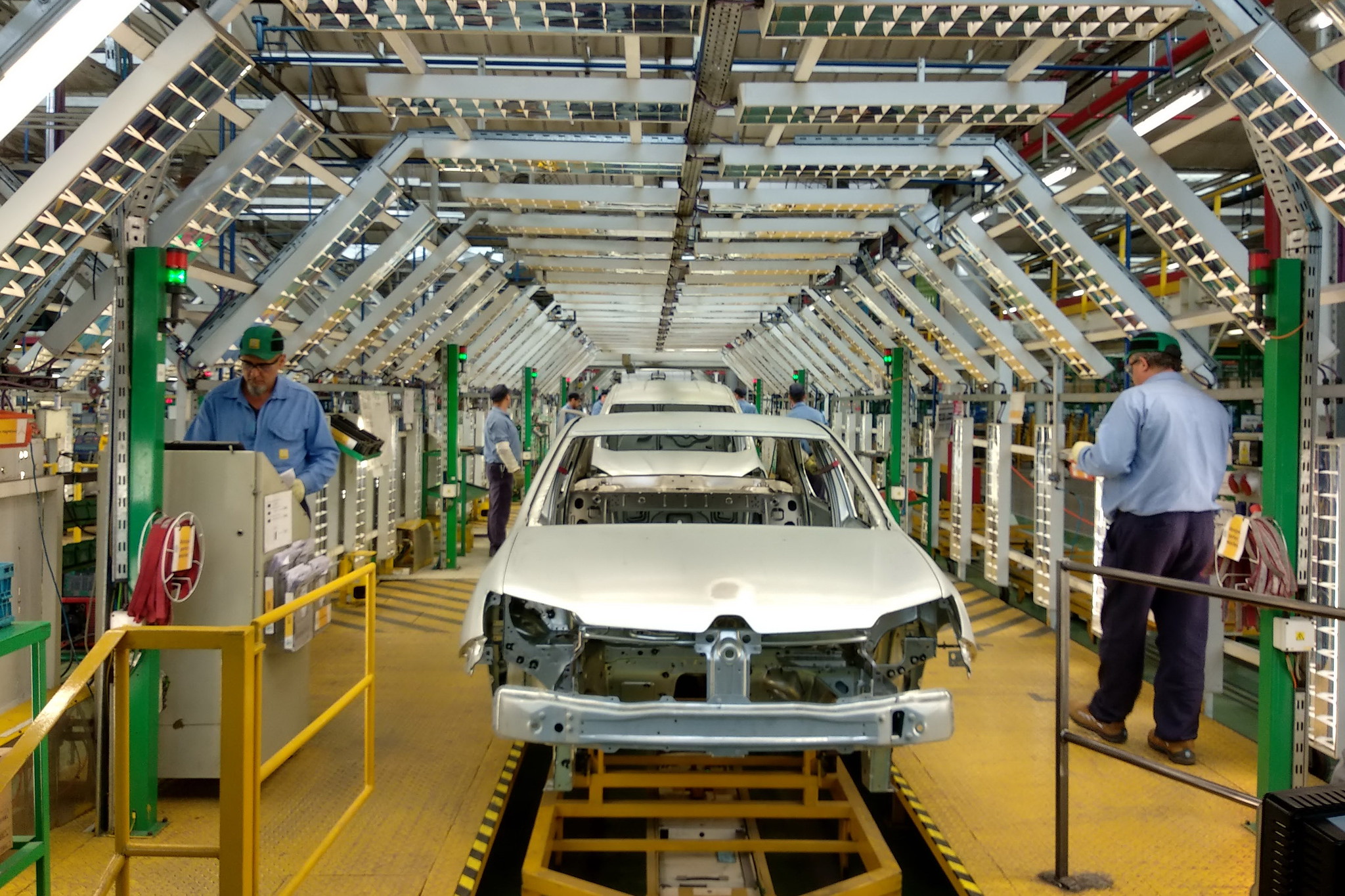 CarsDrive Córdoba Renault piensa en Santa Isabel como una fábrica de utilitarios (quiere revivir a Alaskan) | CarsDrive Córdoba