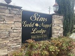 Sims Gold Nugget Lodge 