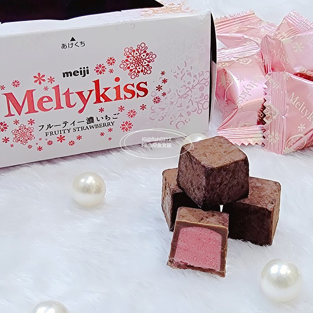 日本限定,Meltykiss冬季限定巧克力,只有日本買的到,Meltykiss明治巧克力,Meltykiss PREMIUM CHOCOLATE,Meltykiss FRUITY STRAWBERRY,Meltykiss MATCHA