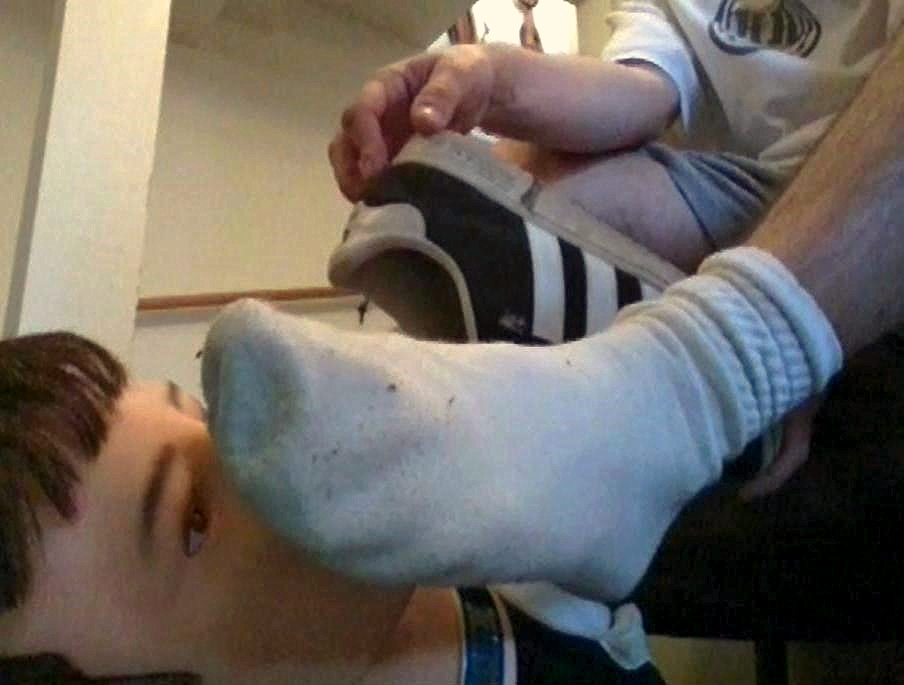 Lesbian sock foot smelling pic