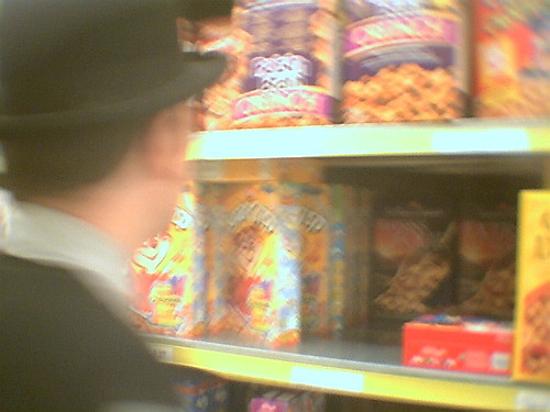bryan and rupauk go to no frills ~ hmm.. | by striatic
