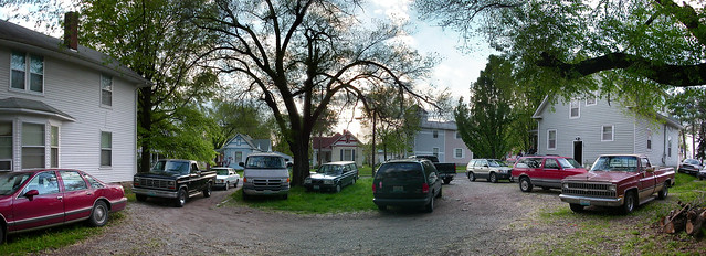 Backyard with Cars 4.30.2005
