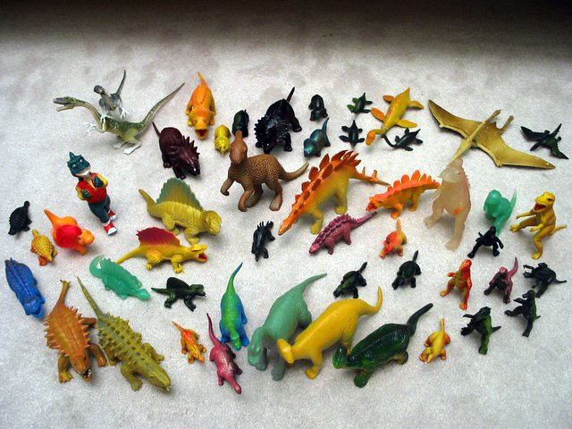 The Great Plastic Dino Census