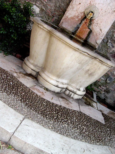 Fountain | Malaga, Alcazaba Waiting for my parents to tour t… | Flickr