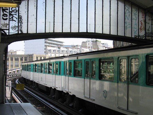 Sevres-Lecourbe Metro Station, Line 6