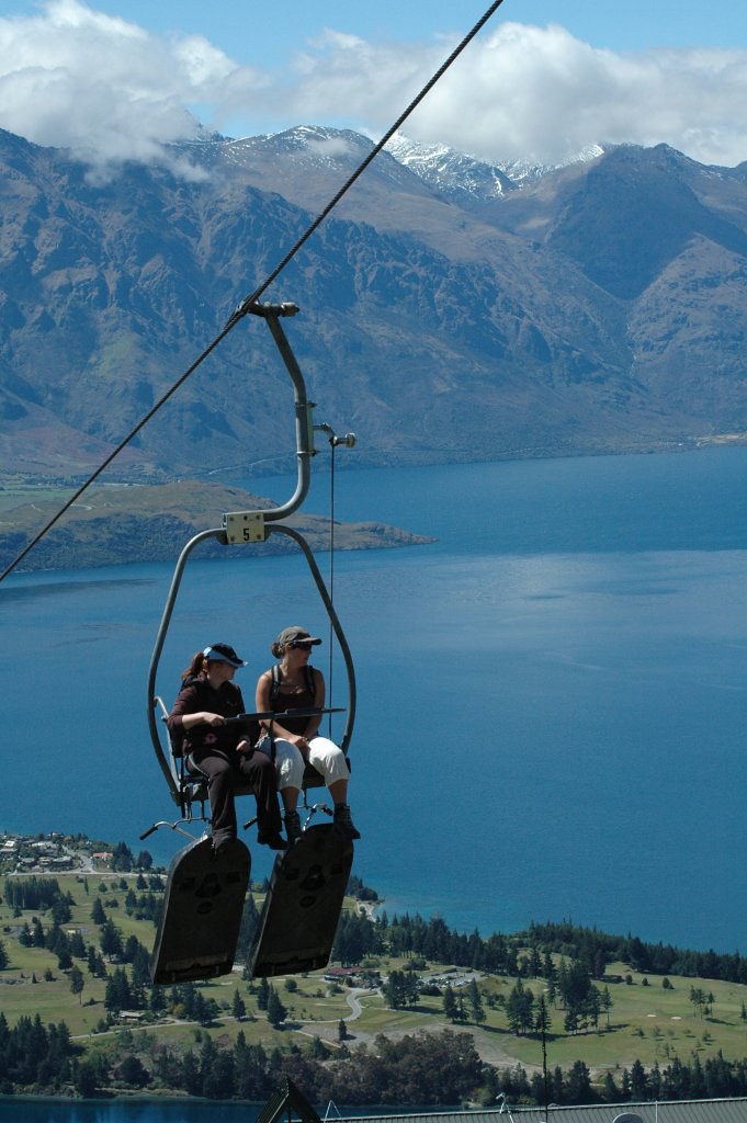 Queenstown Chairlift Queenstown chairlift. Carries people … Flickr
