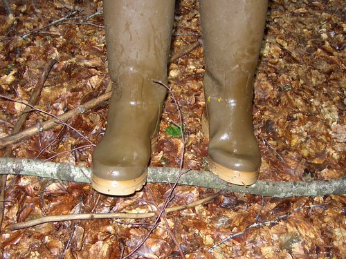 Rubber Boot in Action | by lechyah