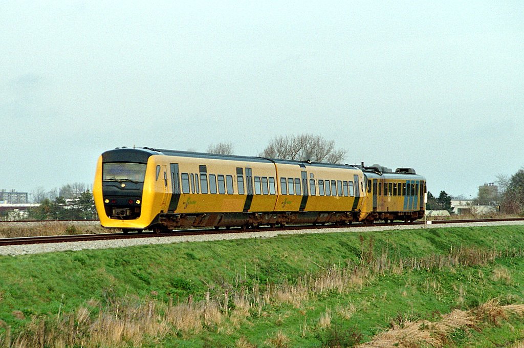 NL NoordNed(Arriva) Buffel+Wadloper Leeuwarden 12-11-2005