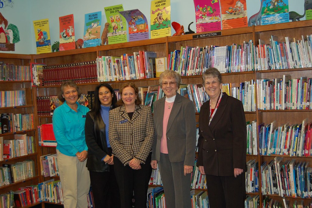 Normal Memorial Library | Denise, Veronica, Sally, Normal Pu… | Flickr