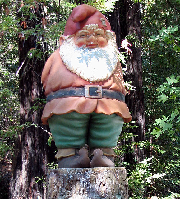 Life Size Garden Gnome Wonderful Giant Gnome At The Legend Flickr