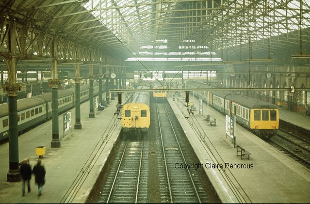 Inside Piccadilly Station, Manchester on 16th November 1984