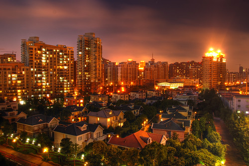 CHINA - Shanghai - Gubei HDR Night long exposure by Franck - フランク - 法兰克