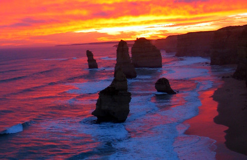 ocean sunset sea water weather clouds sand waves australia victoria geology greatoceanroad twelveapostles 12apostles apostles shipwreckcoast i500 aplusphoto photographerljgervasoni