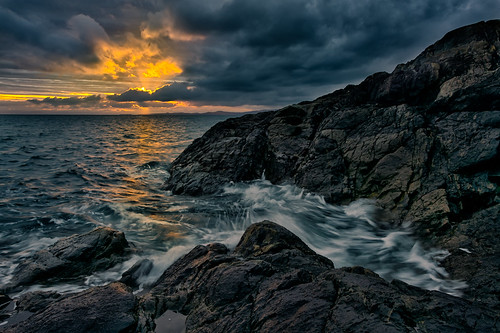 victoria bc ocean britishcolumbia beaconhillpark sunset