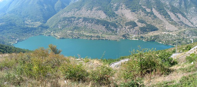 Lago di Scanno intero, lake of Scanno