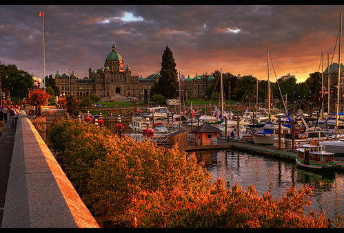 city trees sunset summer urban canada water clouds marina boats scenery colorful bc britishcolumbia sony details capital parliament scene victoria tourist vancouverisland dome pacificnorthwest colourful alpha dslr legislature 2009 hdr highdynamicrange jamesbay causeway innerharbour a300 domed photomatix tonemapped tonemapping