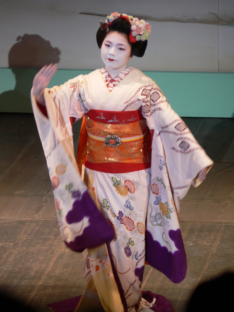 dancing maiko | Katie | Flickr
