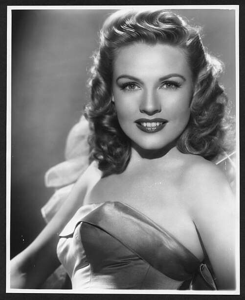 AB-774 8X10 PUBLICITY PHOTO ACTRESS GALE ROBBINS 