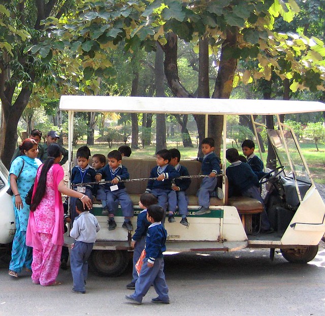 Teachers and Schoolkids, Delhi Zoo