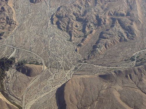california desert sanandreasfault coachellavalley fault sanandreas aerialphotograph coachellavalleypreserve riversidecounty thousandpalms indiohills missioncreekfault thousandpalmsoasis vegetationlineament