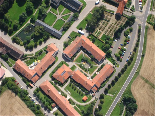 Luftbild Maria Bildhausen (3) by pilot_micha, Das gleiche nochmal, jetzt ein anderer Teil des Klosters Maria Bildhausen aus der Luft.germany bayer
