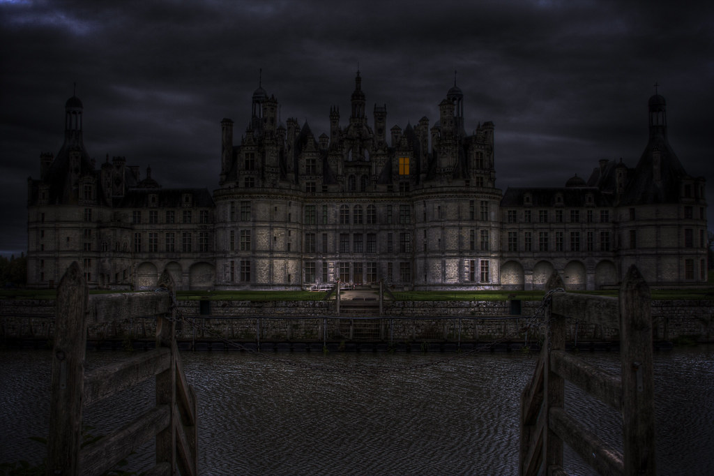 haunted castle by extranoise