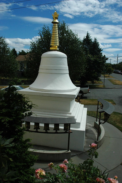 Stupa, HE Deshung Rinpoche - The Saint of Seattle