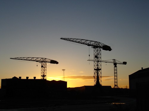 uk silhouette sunrise crane belfast northernireland queensisland harlandandwolff