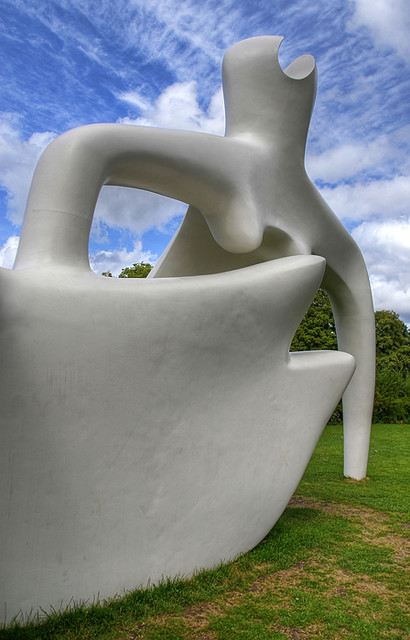 Henry Moore sculpture at Kew 01