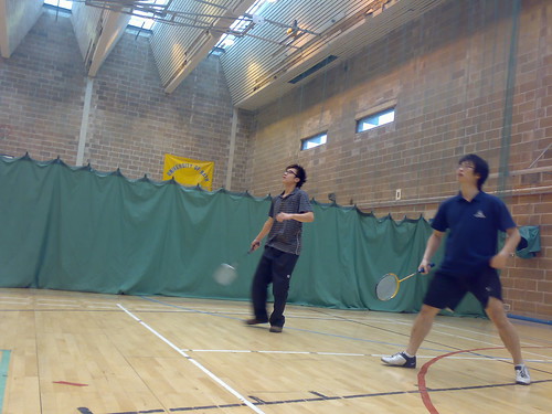 badminton- 草 and pierre
