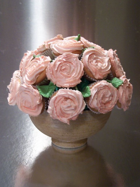 Peach cupcake bouquet