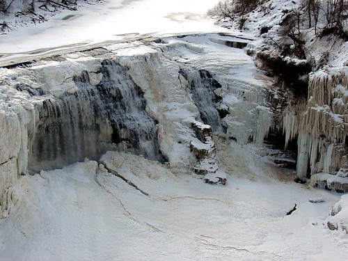 winter cold frozen waterfall february lowerfalls rochesterny geneseriver