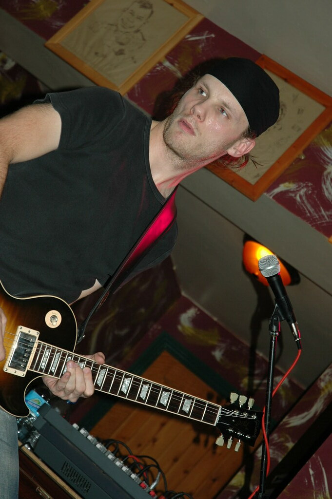 Andy L | Playing at the Ring O Bells | Nat Lockwood | Flickr