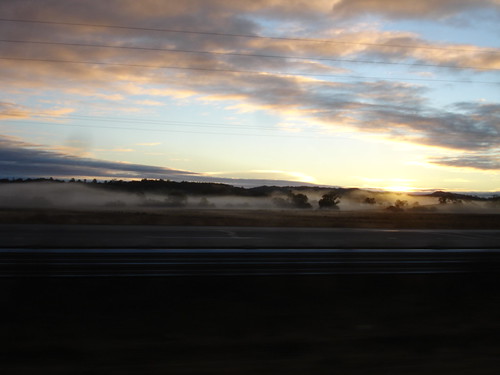 morning sun sol mañana fog sunrise highway driving carretera amanecer niebla conduciendo