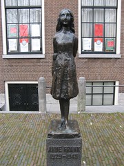 IMG_4078.JPG - Anne Franke Statue near Anne Frank House in Amsterdam