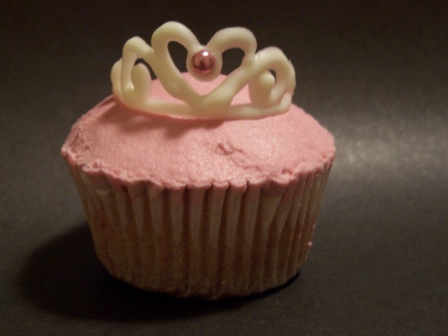 Lilli's tiara cupcakes