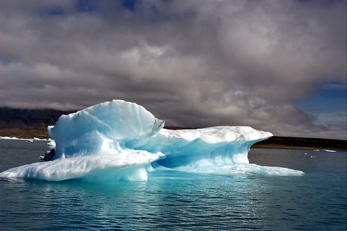 Iceberg by omarrun