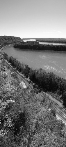 statepark travel panorama usa river mississippi illinois view stitch pano scenic iowa mississippiriver vista motorcycletouring mississippipalisades
