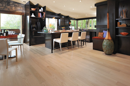 Mirage Alive Red Oak Isla [Dining] | by Mirage floors