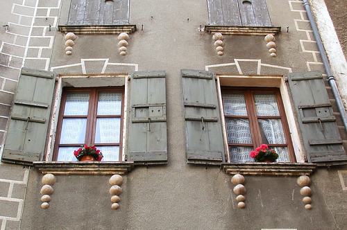 windows france nikon provence francia middleages coolpix995 cittadella medioevo provenza middleage finestre entrevaux