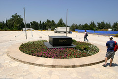 IL04 2639 Theodor Herzl grave - Mount Herzl