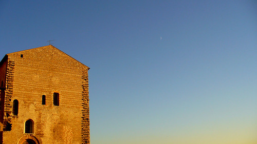 una dolcissima domenica di terrore .2 by CiuPix, <i>Sereno</i>. Come prima del temporale.
Di nuovo io.

Grazie <a href="http://www.flickr.com/photos/
