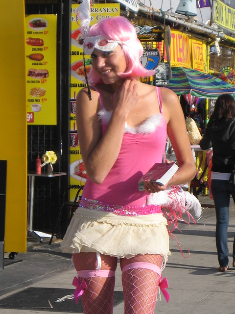 March 13, 2009 Sexy Girl in Pink venice beach california 019