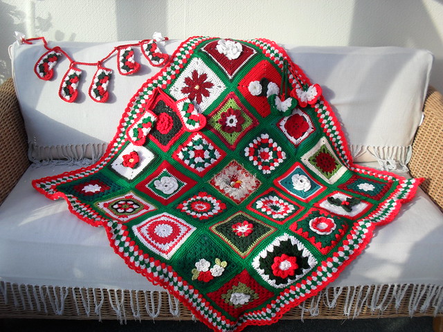 Thank you to all the Ladies who have contributed Squares for our first Christmas Blanket! I am so grateful!......'Christmas Blooms!'  - Named by LT81 Thank You!