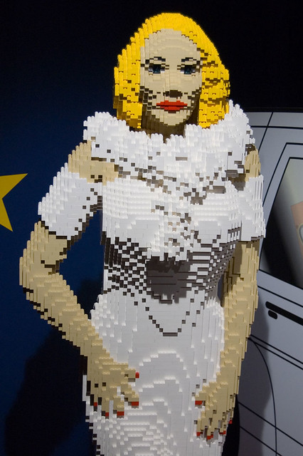 LEGO Marlene Dietrich?