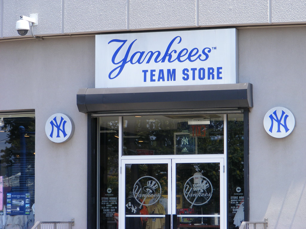 yankees team shop