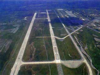 clark airport runway