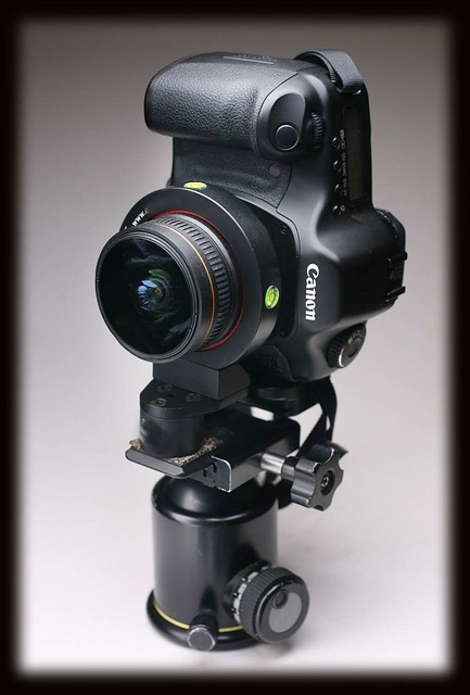 Nikkor 10.5mm fisheye CUBIC RIG w/ canon 5D